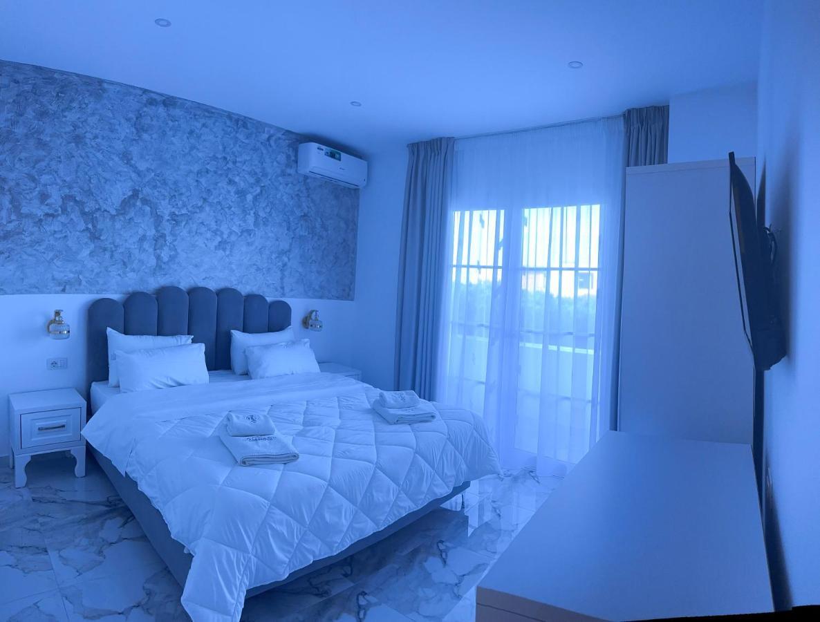 Ujvara Hotel